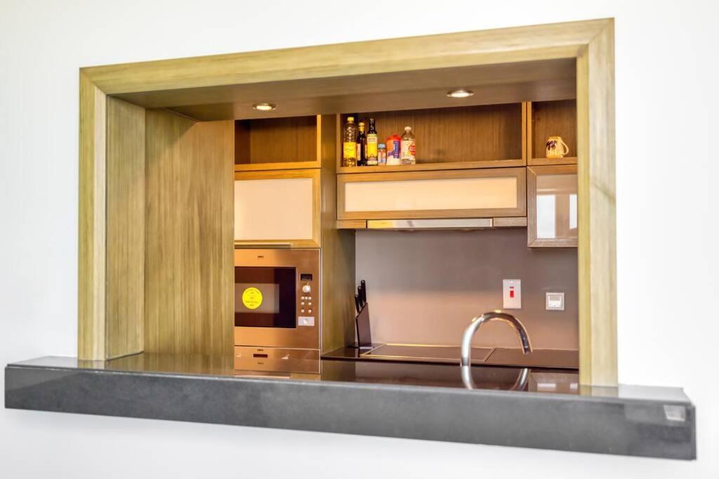 Xanadubai Loft Tower - Your Home Away From Home In Downtown Dubai! Ngoại thất bức ảnh